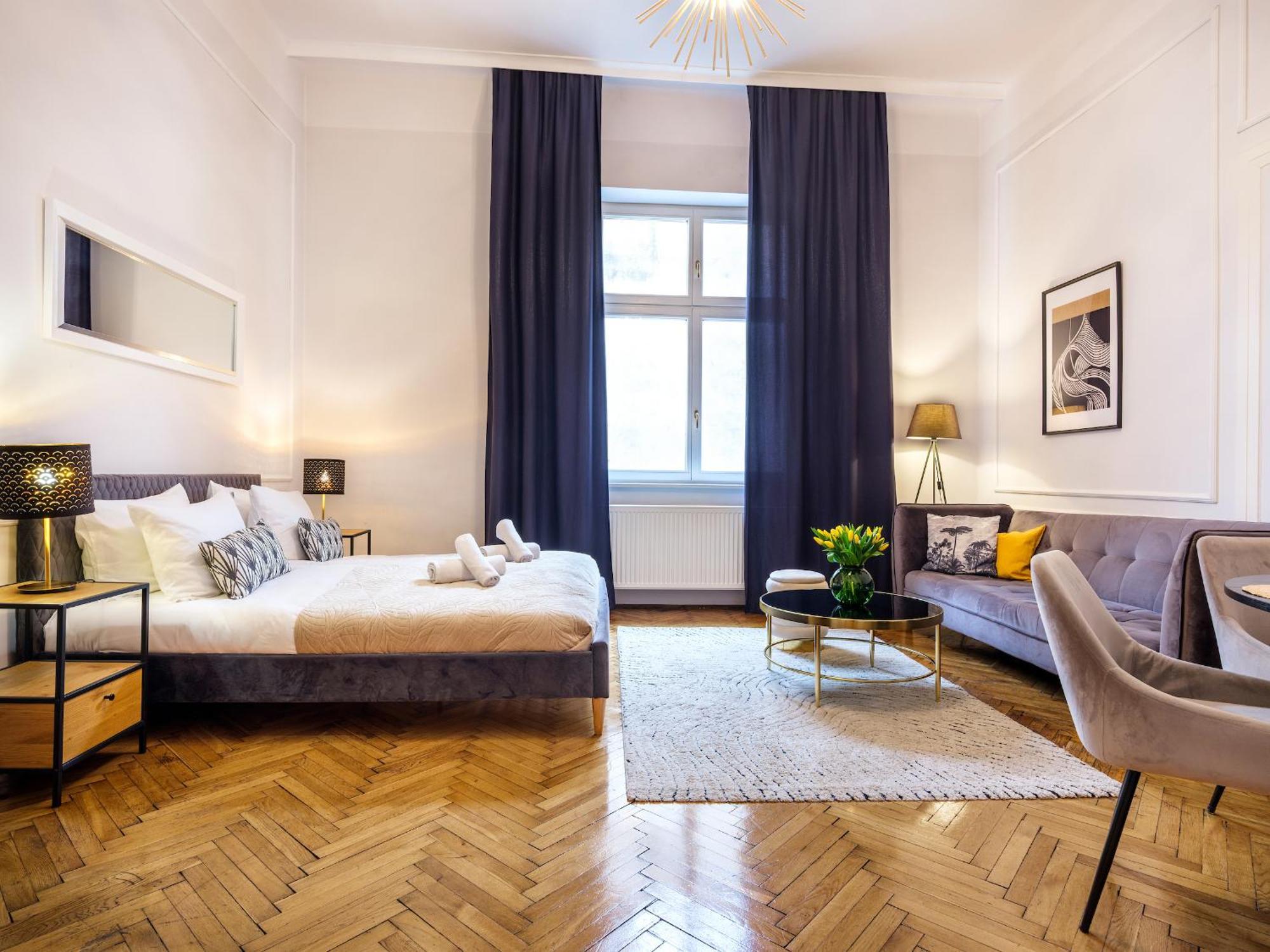 Tyzenhauz Apartments Old Town — Zdjęcia 1